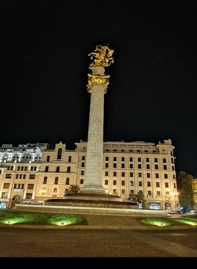Lets Go - Apartment Тбілісі Екстер'єр фото